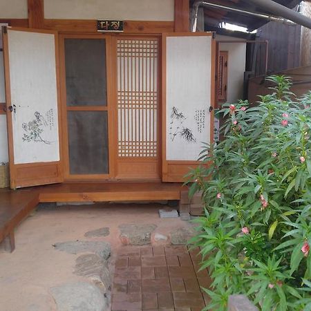 Nadle Bang Hotell Jeonju Eksteriør bilde