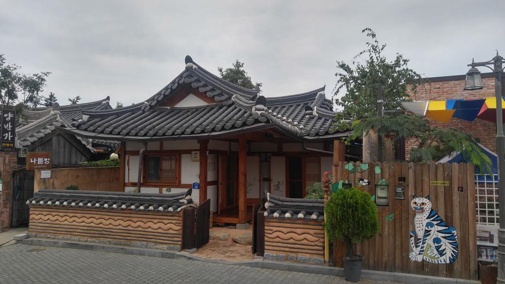 Nadle Bang Hotell Jeonju Eksteriør bilde